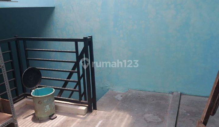 Rumah 3 Kamar Tidur 2 Lantai di Titan Asri Kota Malang 4