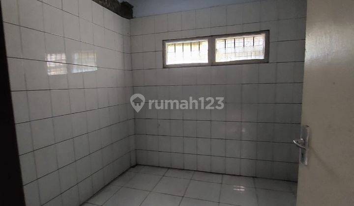 Rumah 2 Lantai Di Lawang Dekat Jembatan Layang  13