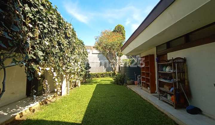 Rumah Luas dan Nyaman di Gegerkalong Hilir  Cocok untuk Keluarga Besar