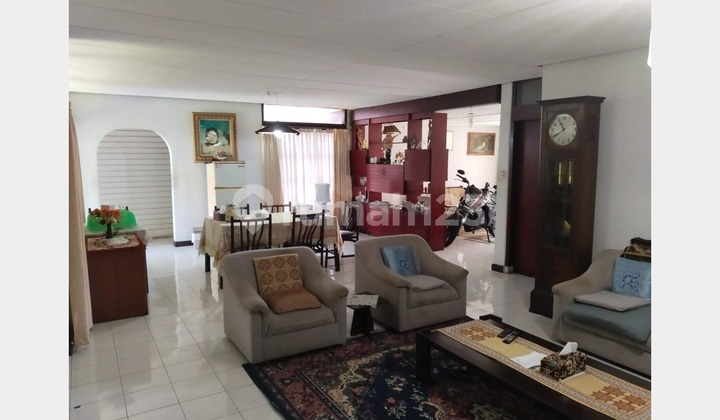 Rumah Luas dan Nyaman di Gegerkalong Hilir  Cocok untuk Keluarga Besar