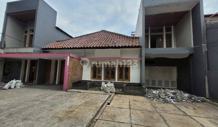 Rumah Tengah Kota di Sayap Jalan Veteran Dekat Ke Jl Asia Afrika 2