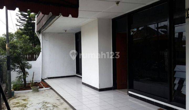 Rumah Tengah Kota di Sayap Burangrang Dekat Lengkong Street Food 1