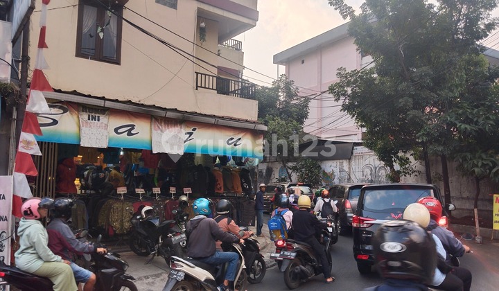 Strategic 2-Story Shop House in Cimahi Close to City Center & Public Facilities 1