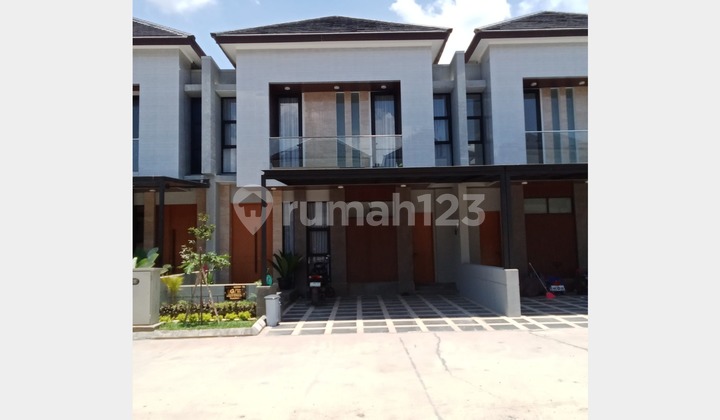 Rumah Mewah Grand Ciheulang Siap Huni Lokasi Sangat Strategis Rumah Mewah Grand Ciheulang Siap Huni Lokasi Sangat Strategis