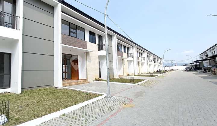 Rumah Strategis di Buah Batu Square - Dekat Tol, Kampus & Mall (Bonus TV 55")