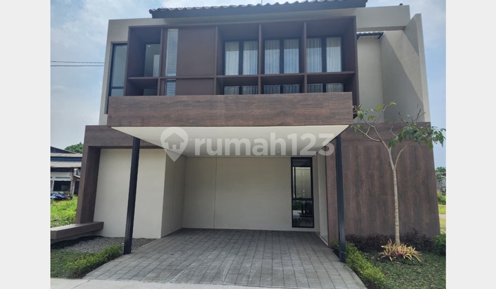 Rumah Modern Minimalis Dekat Tol Pasteur Lynn Parc Residence