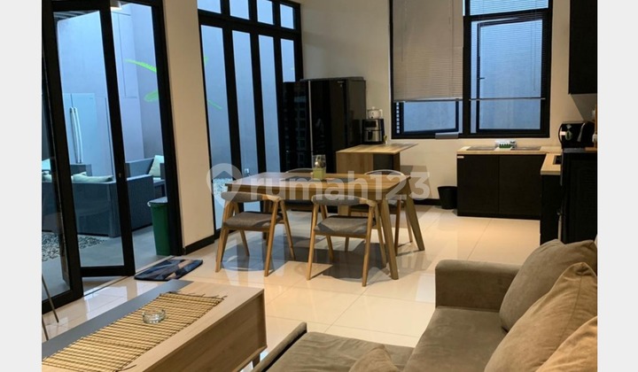 Dijual Rumah Modern di Taman Holis Indah 1