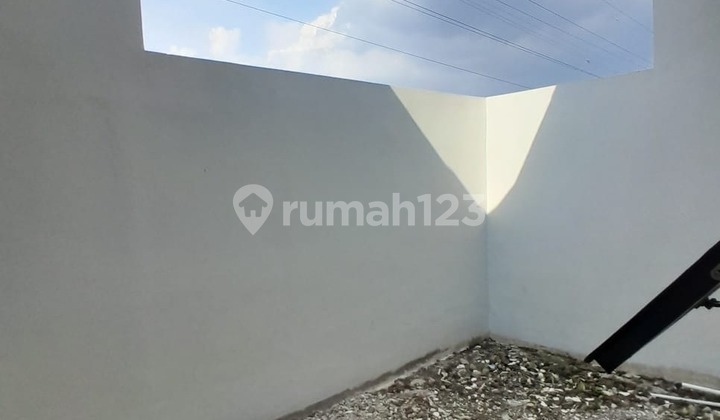 Ready-to-Occupy House in the New Cluster of Taman Cibaduyut Indah 2