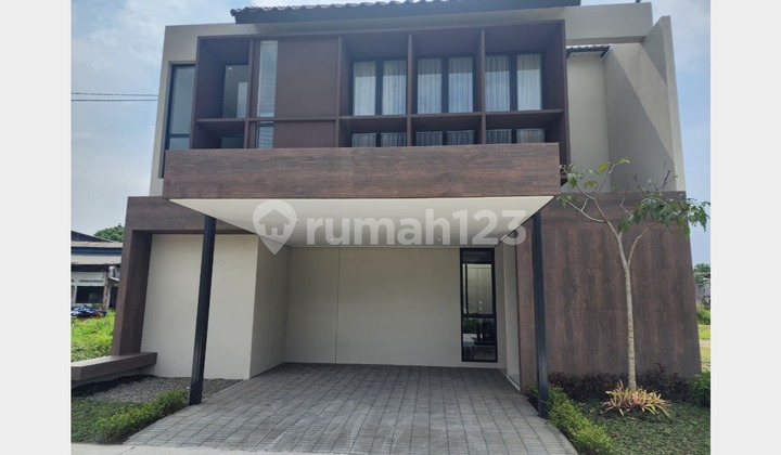 Rumah Modern Minimalis Dekat Tol Pasteur Lynn Parc Residence