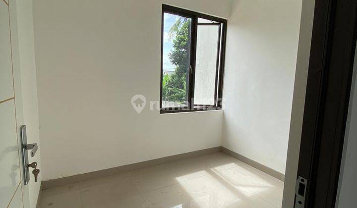 Rumah Modern Lokasi Dekat Lrt Cibubur