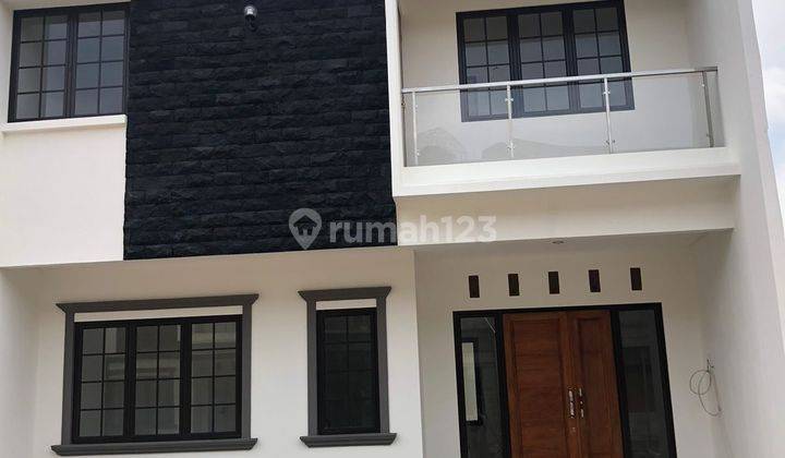 Hunian Ada Kidspool Carport 2 Mobil Lokasi 4 Menit Ke Tol Cisalak 1