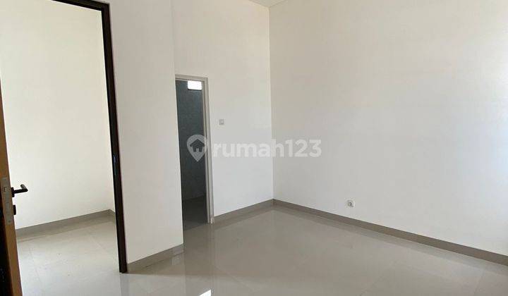 Hunian Ada Kidspool Carport 2 Mobil Lokasi 4 Menit Ke Tol Cisalak 9