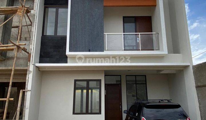 Cluster di Radar Auri Carport 2 Mobil Lokasi Dekat Stasiun Lrt 1