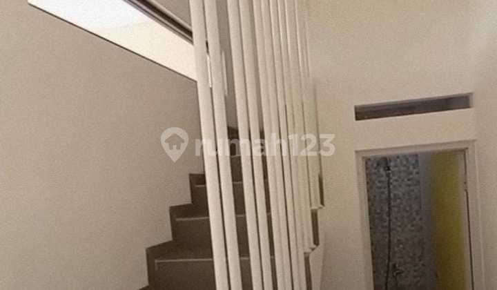 Cluster di Radar Auri Carport 2 Mobil Lokasi Dekat Stasiun Lrt 12