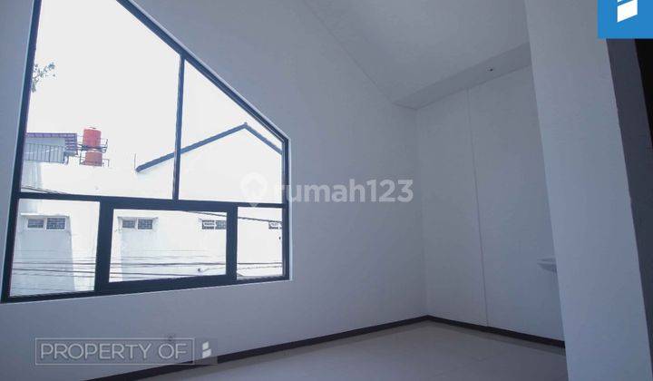 Turun Harga, Rumah THI mainroad, Lux lebar 5m jarang ada