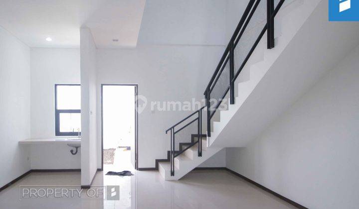 Turun Harga, Rumah THI mainroad, Lux lebar 5m jarang ada