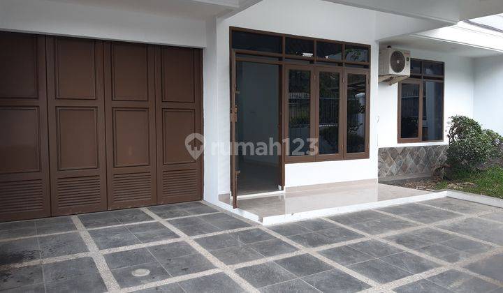 Rumah thi untuk keluarga besar lebar 10m ada dak 1