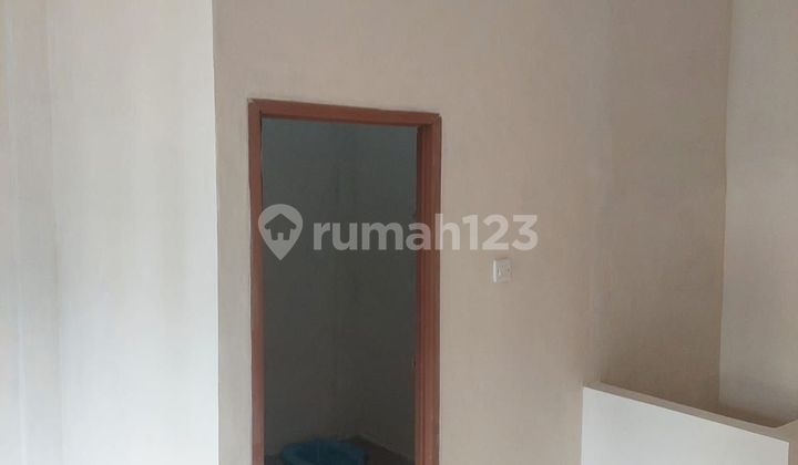 The renovated shop house on Jamika Street is suitable for a coffee shop, beverage, or ice cream store.