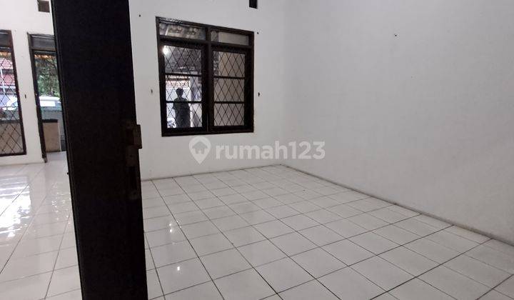 Rumah Disewakan Dekat Sekolah Bpk Taman Holis Bandung 2