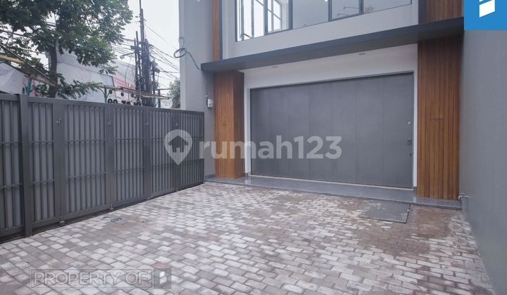 Shop House for Investment on Main Road Gatot Subroto Bandung Only 2m An 2