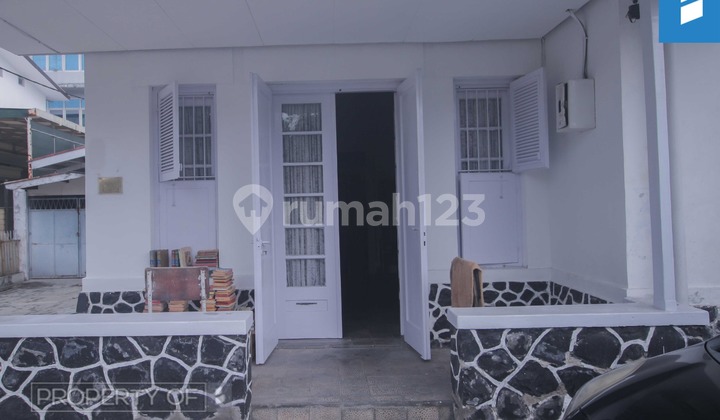 Turun Harga Rumah Heritage Gol C di Sayap Riau Bandung 1