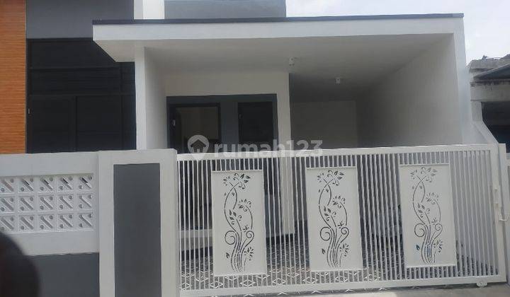 Dijual Rumah Baru di Blimbing Gmk01816 1