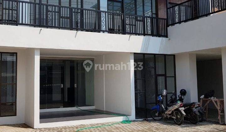 Ruang Usaha Strategis Dijual di Blimbing Malang Gmk01434 2