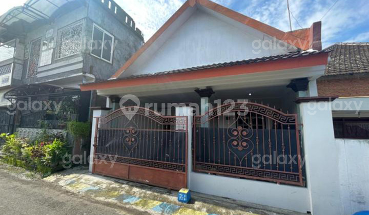 Rumah Bagus Murah Terawat Sekarpuro Pakis Malang Gmk03806