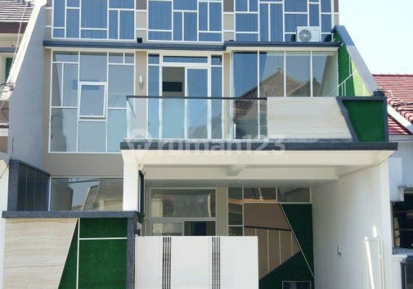 Rumah Sangat Bagus Perumahan Elit Araya Malang Gmk02031