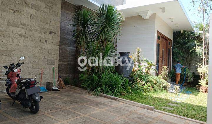 Rumah Mewah Berfasilitas Kolam Renang di Villa Puncak Tidar Malang Gmk02437 2