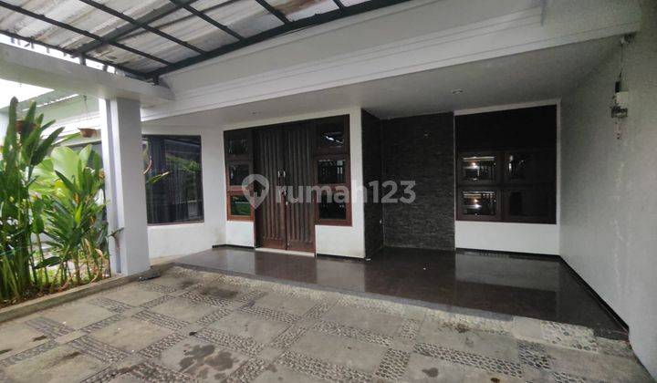 Rumah Bagus 4 kamar di Daerah Tidar Malang GMK02771 1