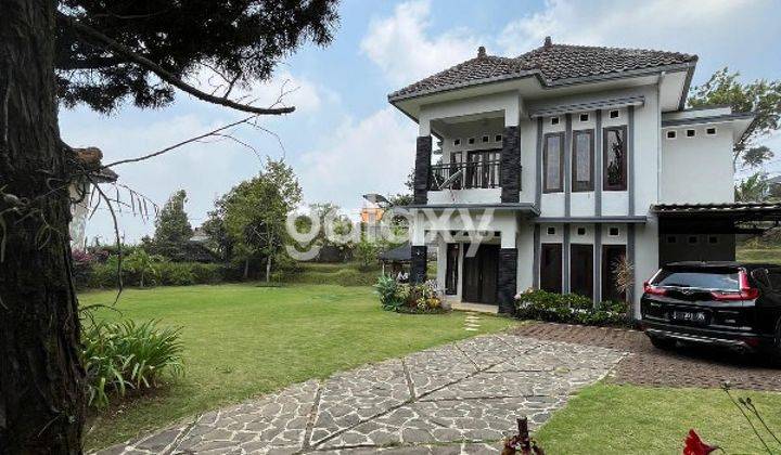 Villa Mewah Dengan Lingkungan Asri di Kota Batu Gmk02652 2