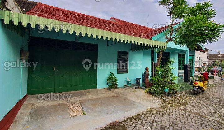 Rumah Bagus Terawat di Keldongkiron Mantrijeron Yogyakarta Gmk02988 1