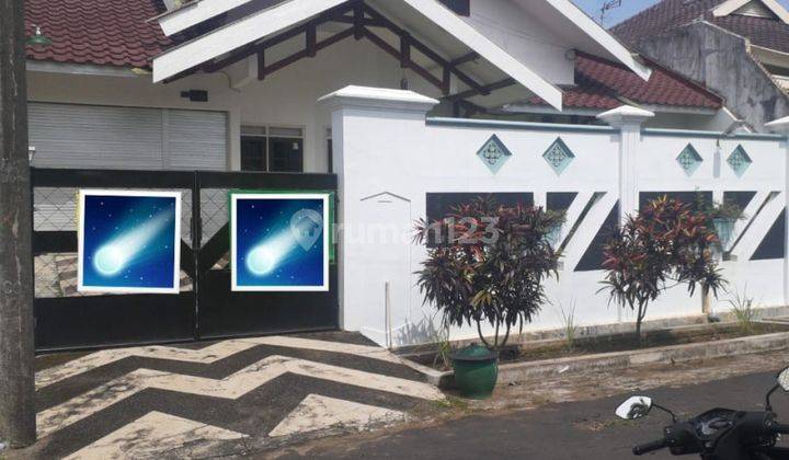 Rumah Bagus Mewah di Perumahan Elit Dieng Malang Gmk02090 1