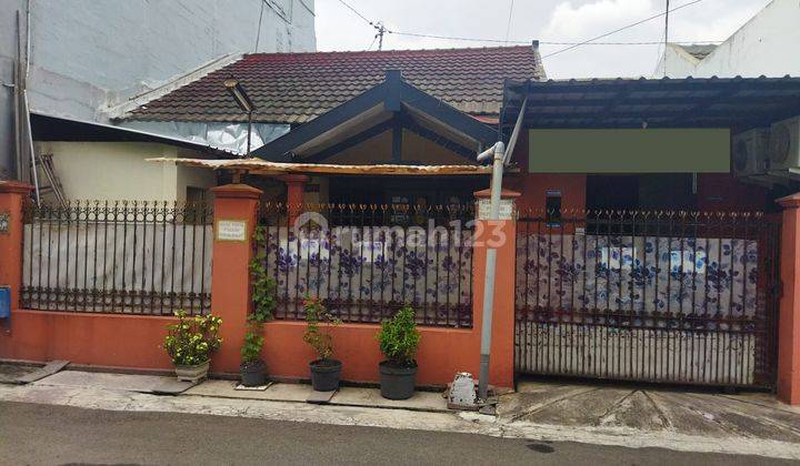 Rumah Bagus Nyaman di Perumahan Daerah Sulfat Malang Gmk02702 1