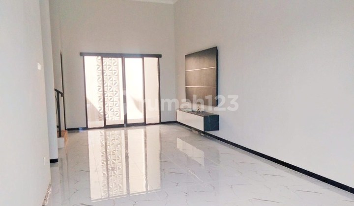 New House With Swimming Pool in Batu City GMK01628 2