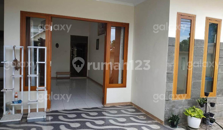 Good House Ready to Live in Kraksaan Probolinggo GMK03571 2