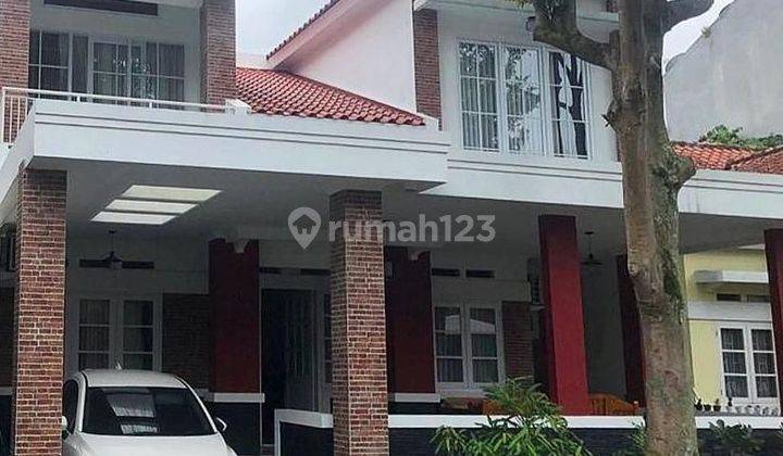 Rumah 2 lantai semi furnished  dekat wahoo Kotabaru Parahyangan  1