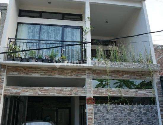 Rumah 3 lantai furnished komp giri mande  ujungberung  bandung 1