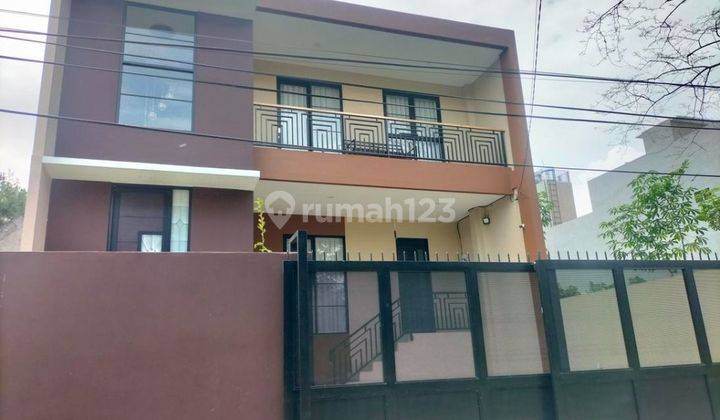 Rumah baru 2 lantai SHM full furnished Setiabudi regency bandung 2