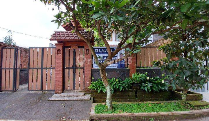 Rumah 2 lantai artistik full furnished Setiabudi regency  bandung 1