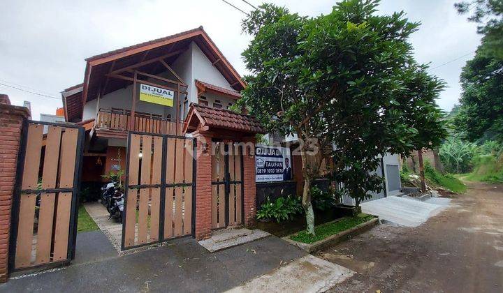 Rumah 2 lantai artistik full furnished Setiabudi regency  bandung 2