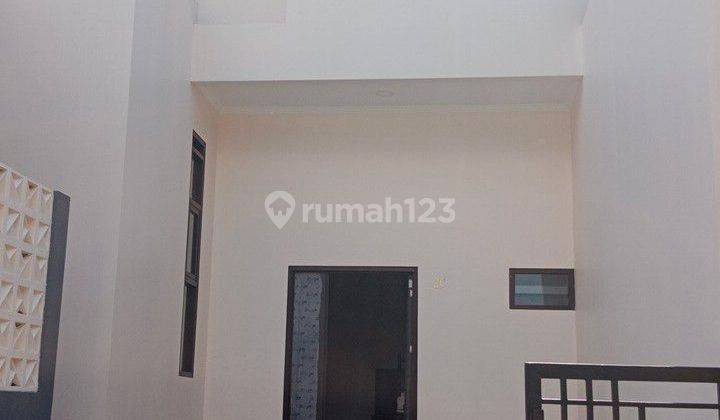 Rumah baru 2 lantai shm siap huni jalan kalijati antapani  2