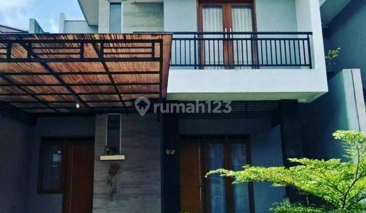 Rumah 2 lantai terawat full furnished cikutra bandung  1