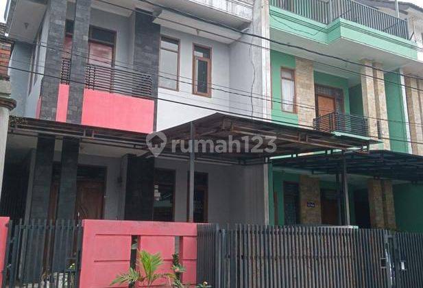 Rumah minimslis 2 lantai istana kawaluyan Soekarno hatta bandung  1