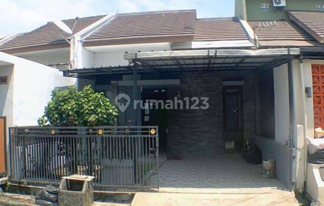 Rumah SHM bagus terawat komplek kinagara regency ciganitri  1