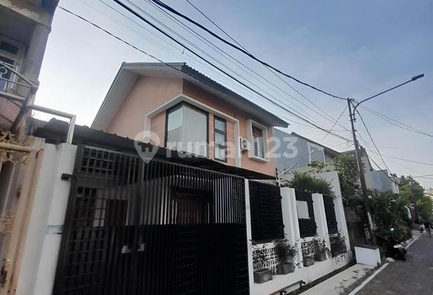 Rumah Terawat Semi Furnished Jl Venus Margahayu Raya Bandung 