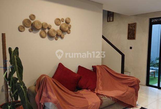 Rumah Baru Mewah Furnished Tatar Punawangi Kota Baru Parahyangan  2