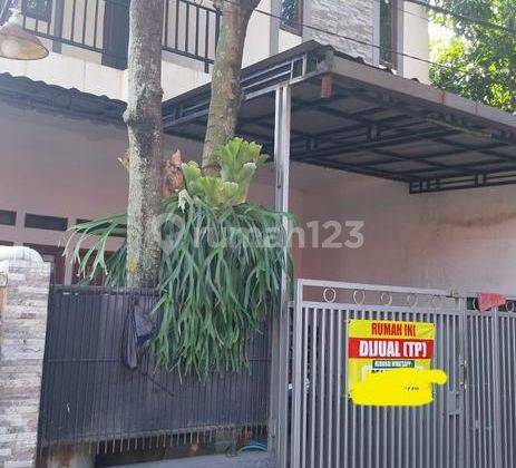 Rumah 2 Lantai Terawat Minimalis Akses 2 Mobil Riung Bandung  1