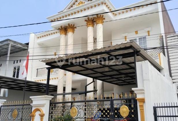 Rumah Mewah Terawat Semi Furnish Pondok Jatimurni Kota Bekasi 2